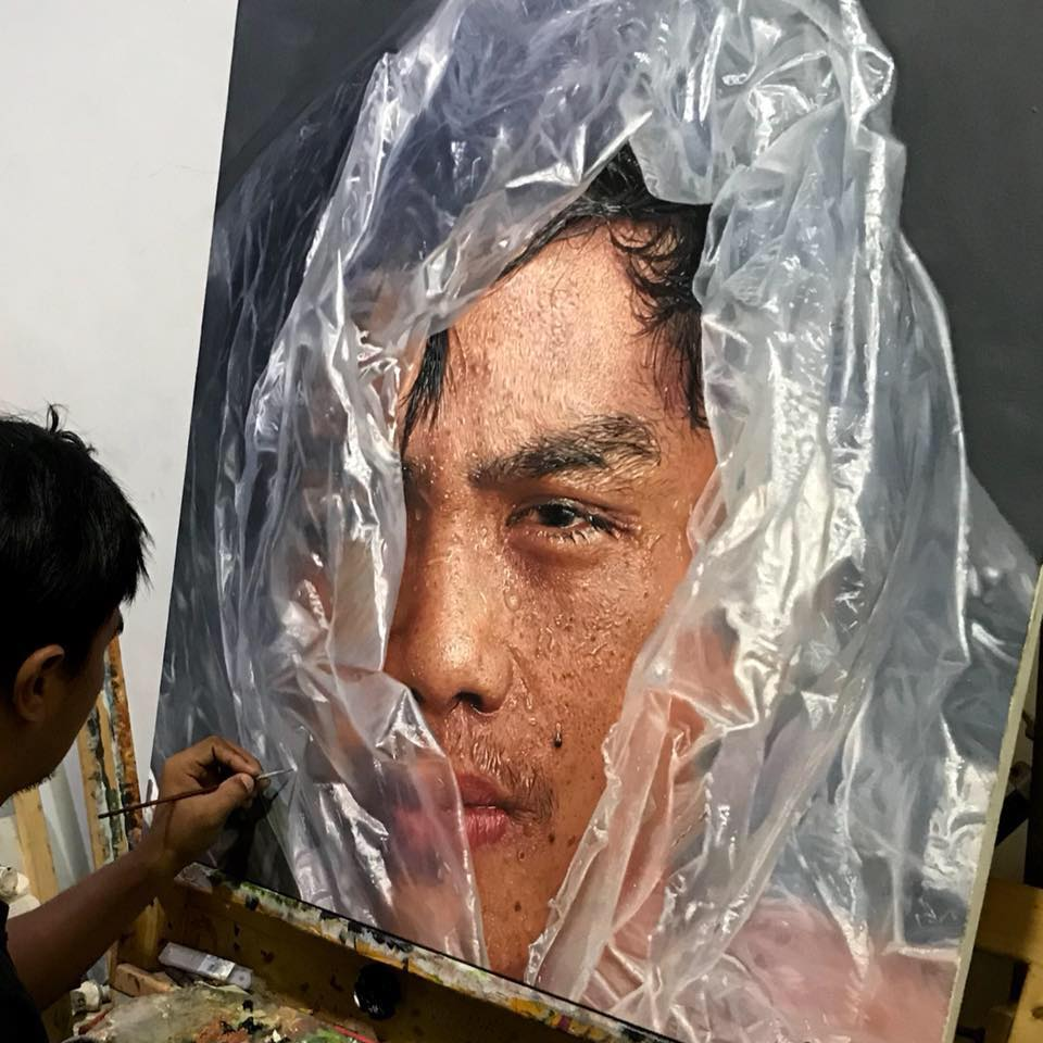 Filipino artist creates incredibly realistic paintings that look like