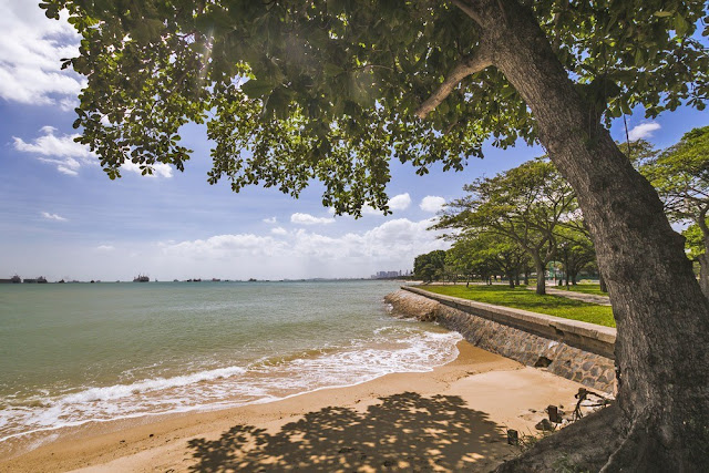 Lazarus is the most unspoiled island in the lion island of Singapore