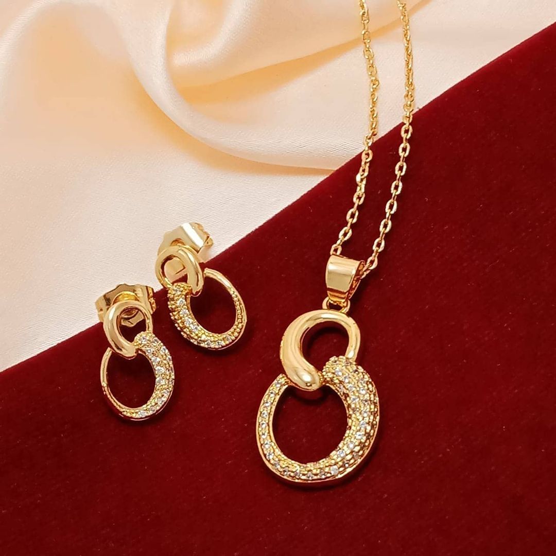 Rose gold pendant sets