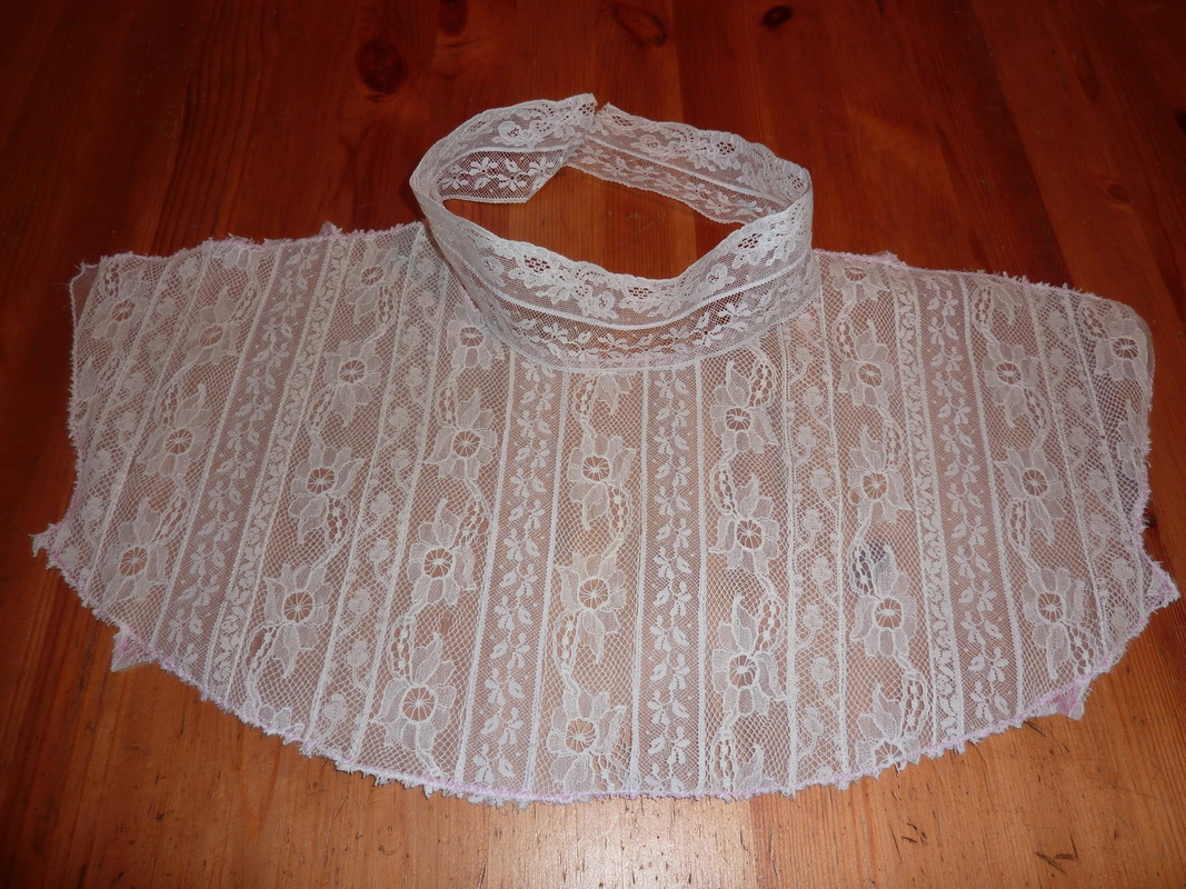 Costume Diaries: Lace collar and insert.