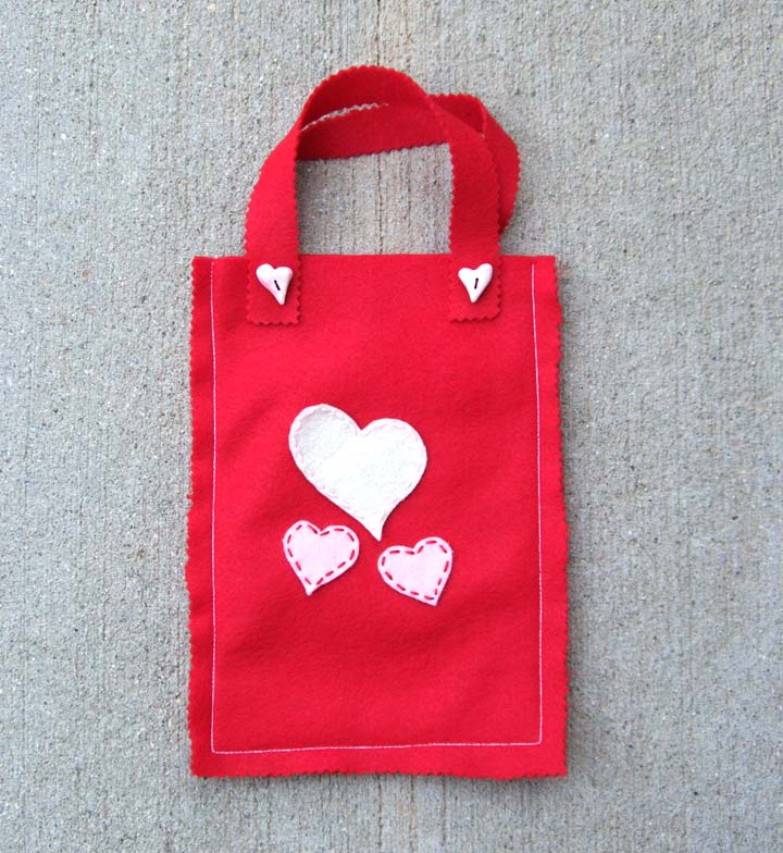 Ittybit Delights: Valentine's Day Felted Goody Bags - Crafting