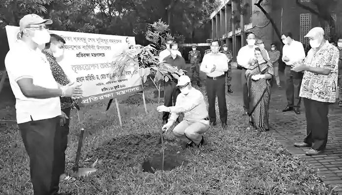 প্রতিরক্ষা মন্ত্রণালয়ের উদ্যোগে বৃক্ষরোপণ কর্মসূচি উদ্বোধন