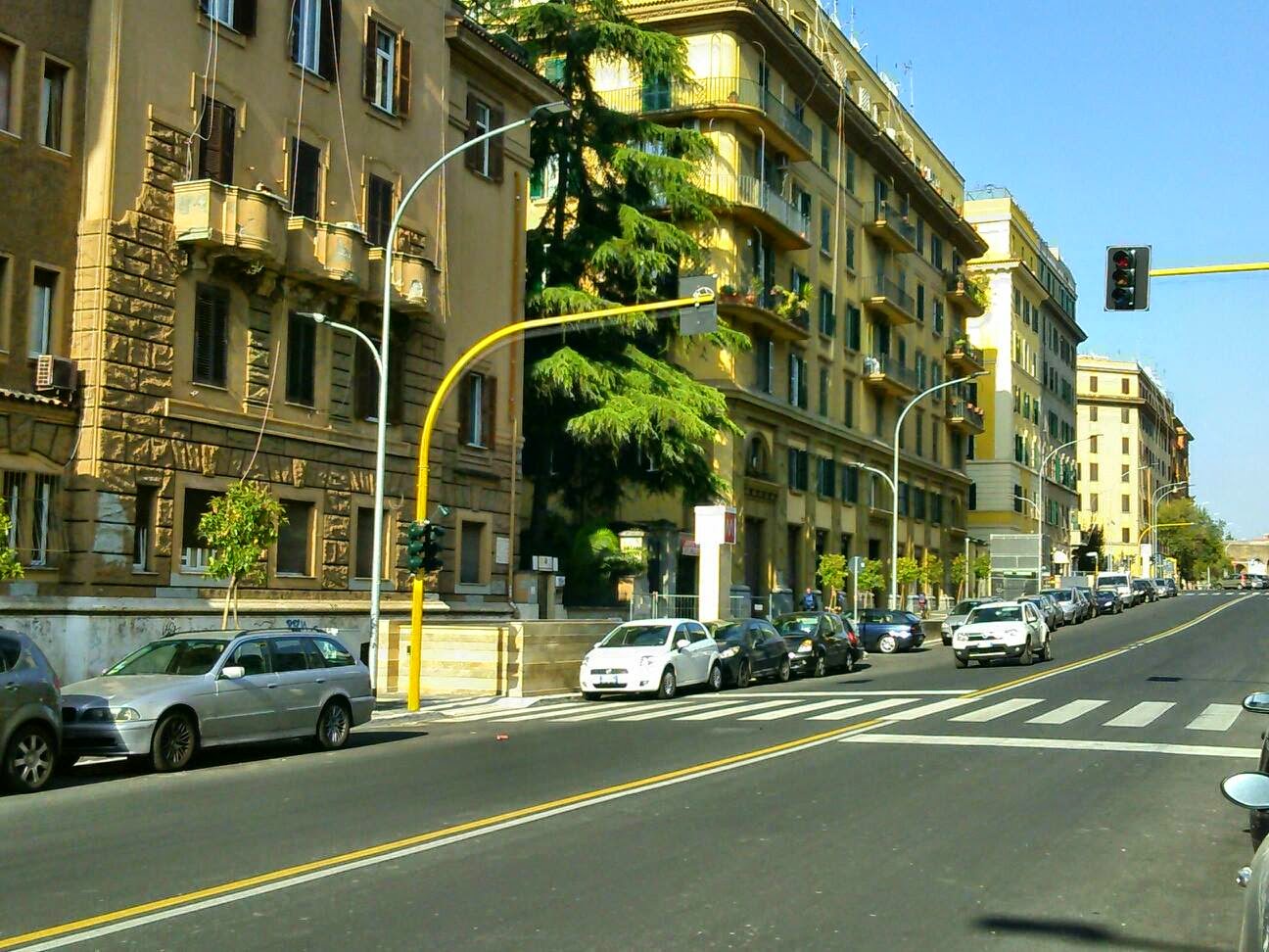 Via La Spezia un'altra occasione sprecata Urbanfile Blog Via La Spezia un'altra occasione sprecata Urbanfile Blog
