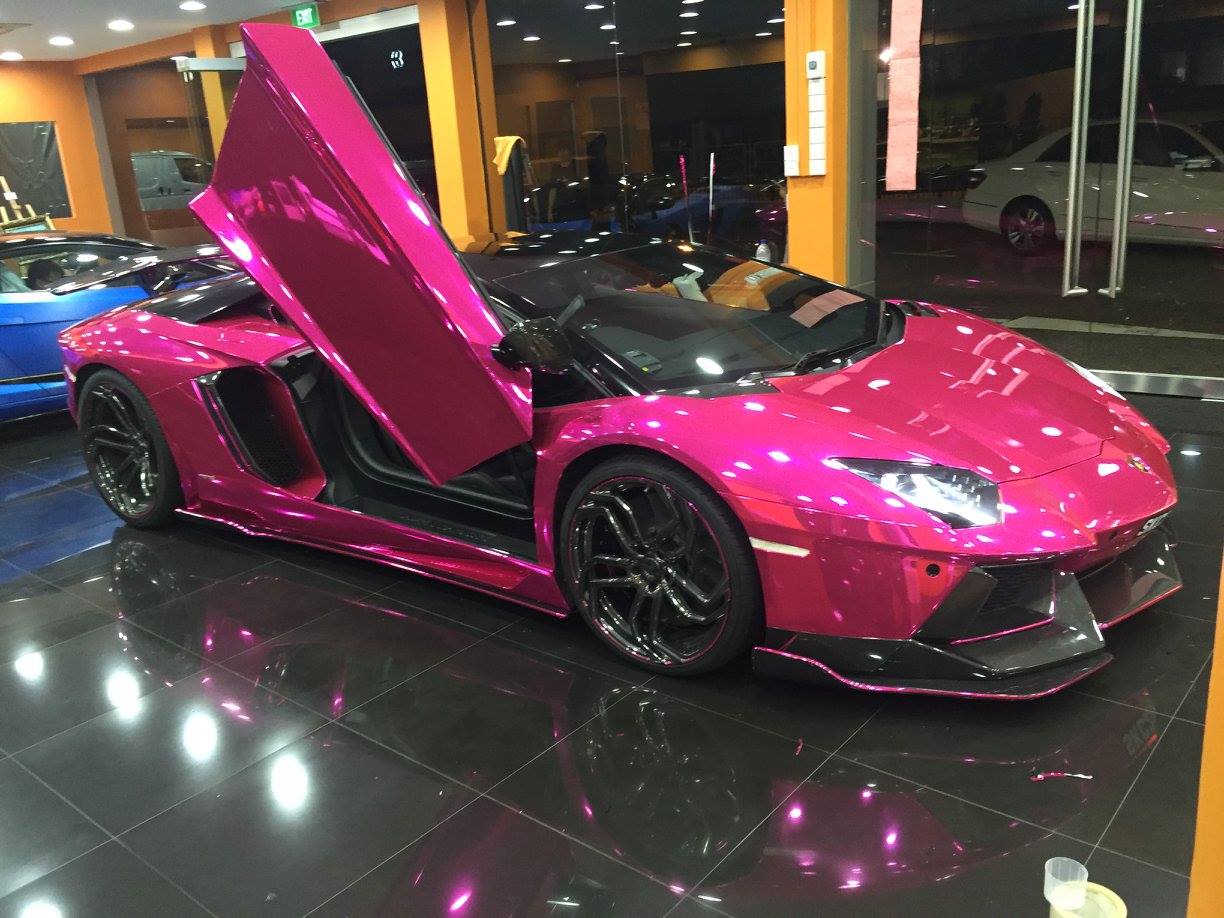 Chrome Pink Lamborghini by Dream Stylez.