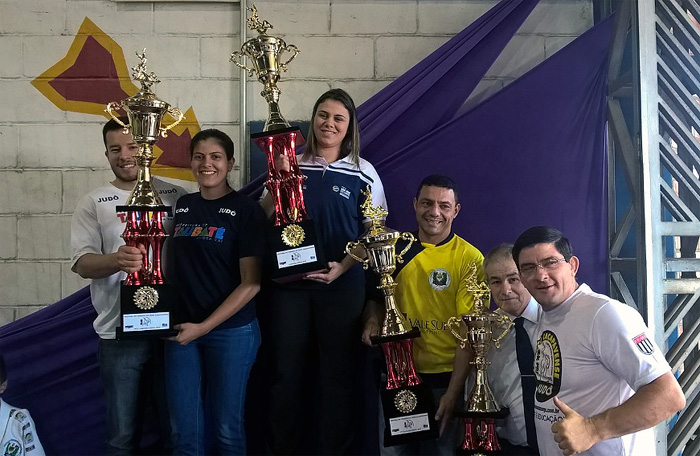Atleta de Caraguatatuba é campeão Latino Americano de Luta de Braço –  Prefeitura de Caraguatatuba