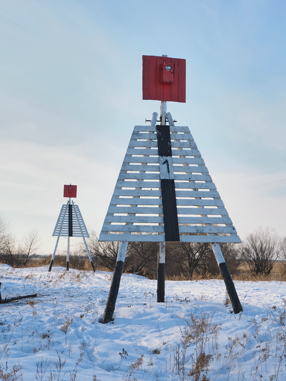 Навигационный знак фото Навигационный знак фото