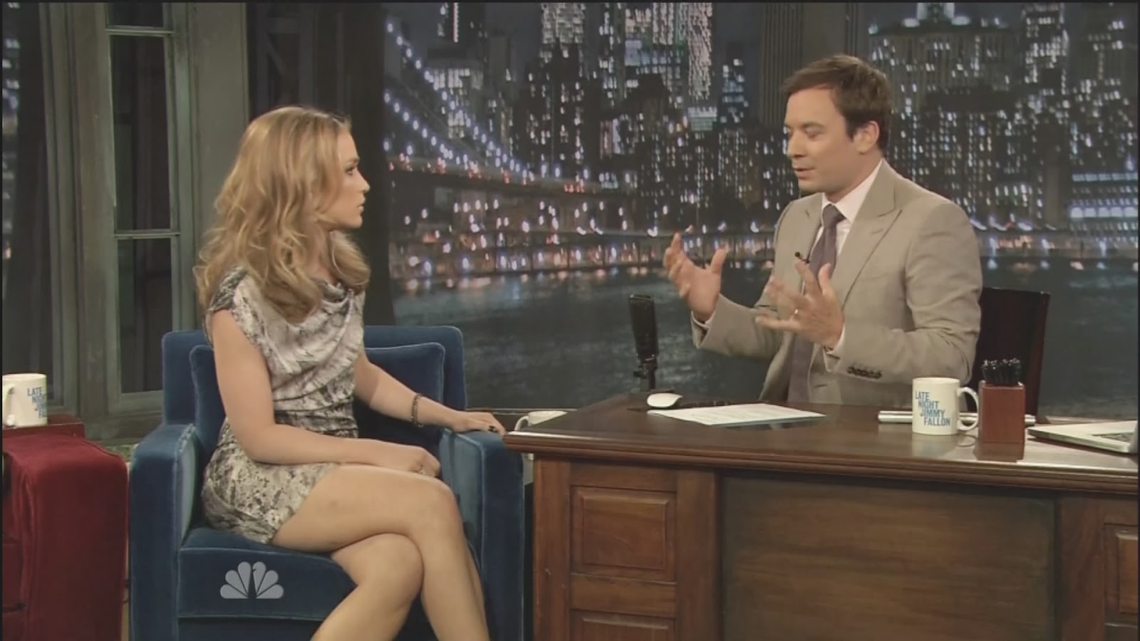Piper Perabo - Late Night with Jimmy Fallon (2010-07-16) | Celebrity Videos