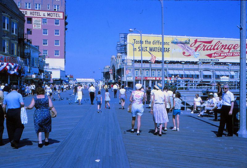 Color Photos Capture Atlantic City Before the Casinos 1960s - 54