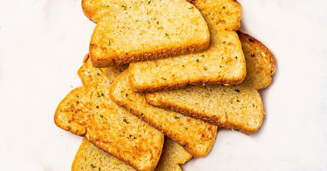 සුදුළූණු පාන් ටෝස්ට් (Sudulunu Pan - ‍Garlic Bread Toast) - Your Choice Way