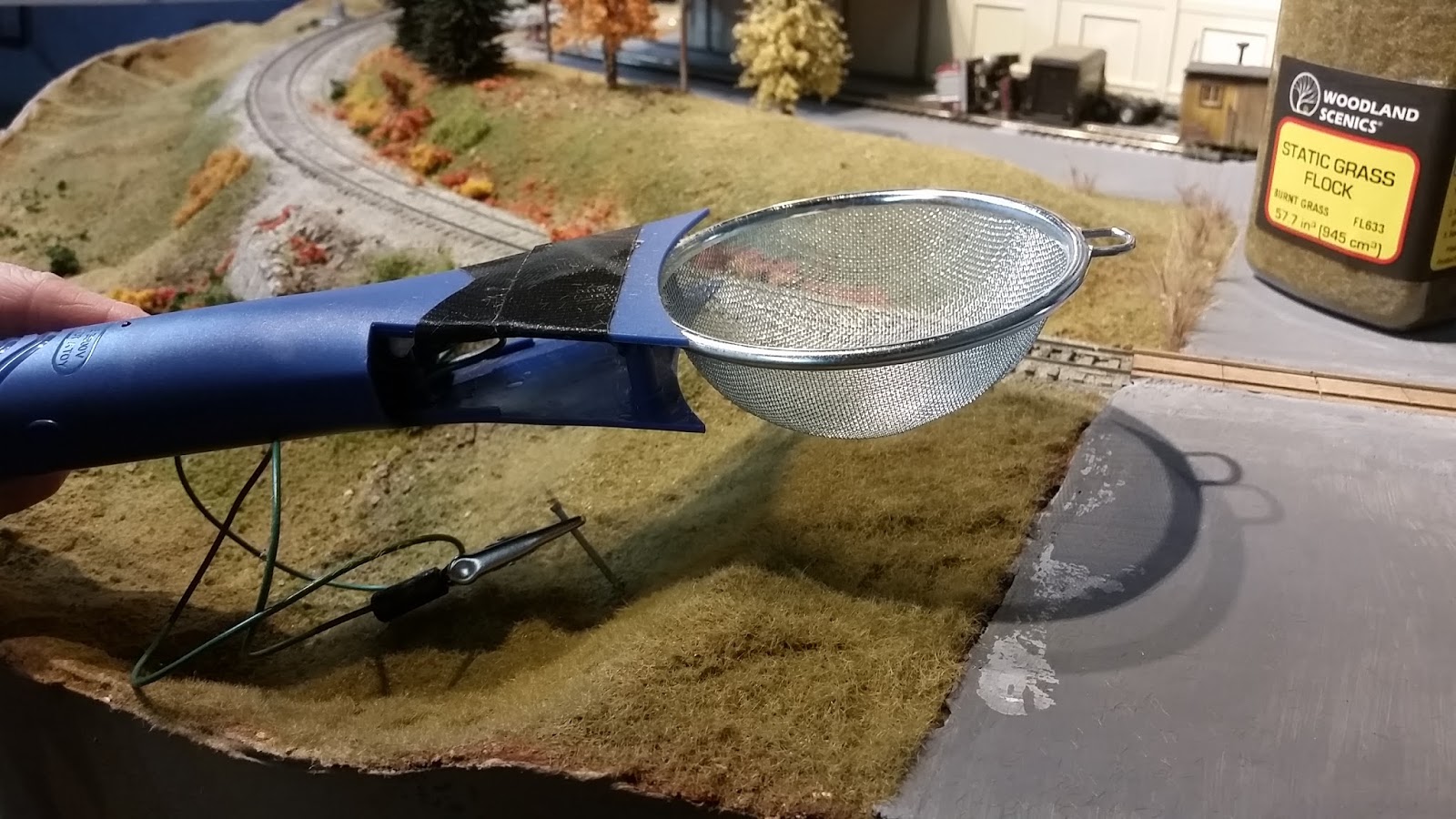 Thursday Night Round Robin Build a Static Grass Applicator