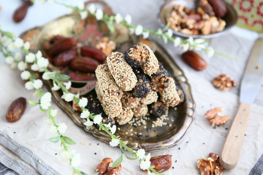 Fresh Ginger, Walnuts and Sesame Seed Logs