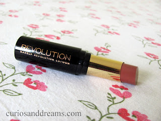 Makeup Revolution LIPHUG Lipstick Save Me From Yourself review, Makeup Revolution LIPHUG Lipstick review, Makeup Revolution Save Me From Yourself Lipstick review
