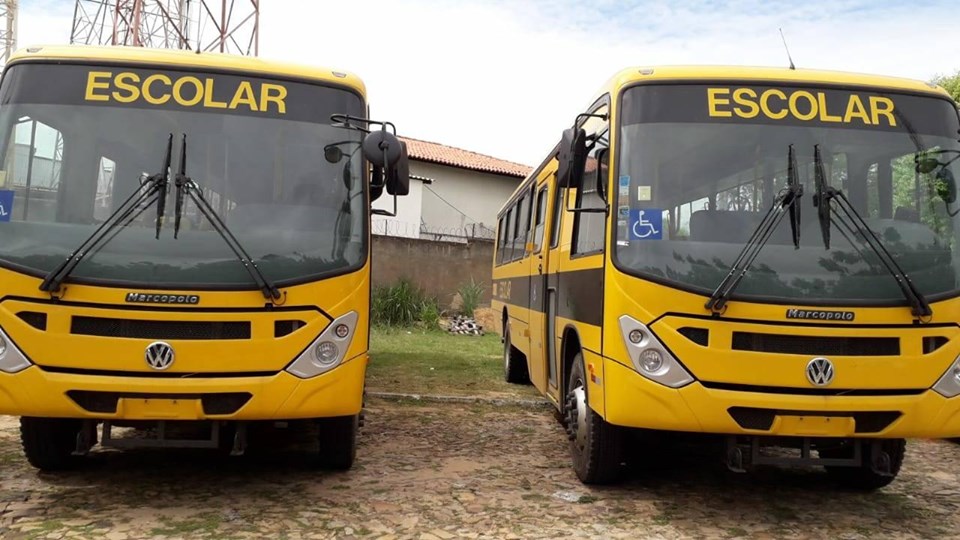 Prefeitura de Chácara  Dois ônibus escolares zero quilômetro foram  adquiridos