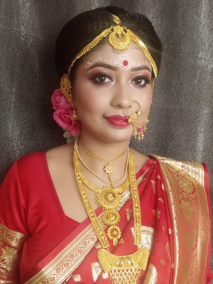 Bengali Bridal Makeup |Makeover by Trisha | Trisha Makeup Studio ...