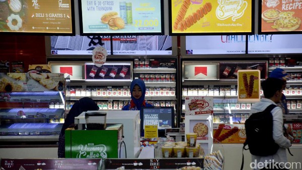 Beredar Daftar Gaji Karyawan Indomaret, Benar Nggak Ya? Beredar Daftar Gaji Karyawan Indomaret, Benar Nggak Ya?