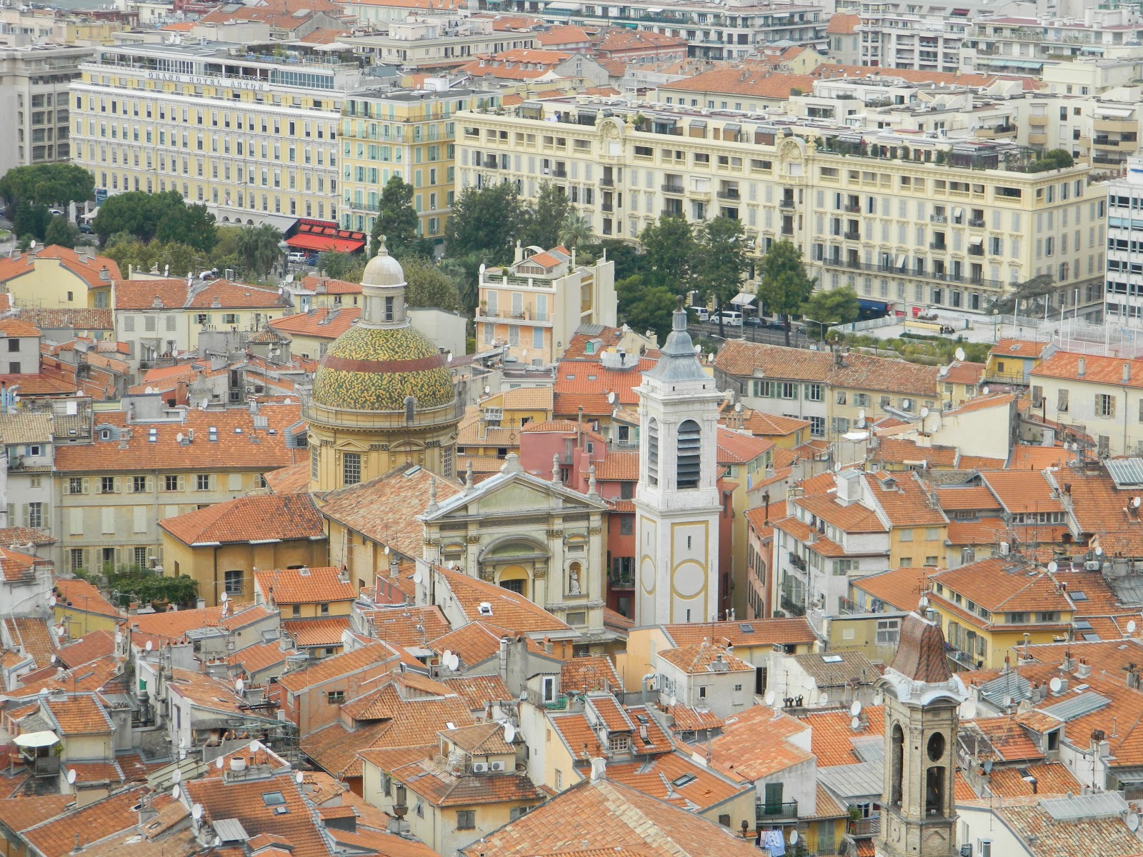 улица принцев в эдинбурге. в каком городе находится старейший. цитадель крепости в дербенте. ницца город достопримечательности. кембридж университет 1209.