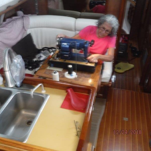 Chip & Debbie Willis on s\v Elegant'sea Honda EU2000i generator