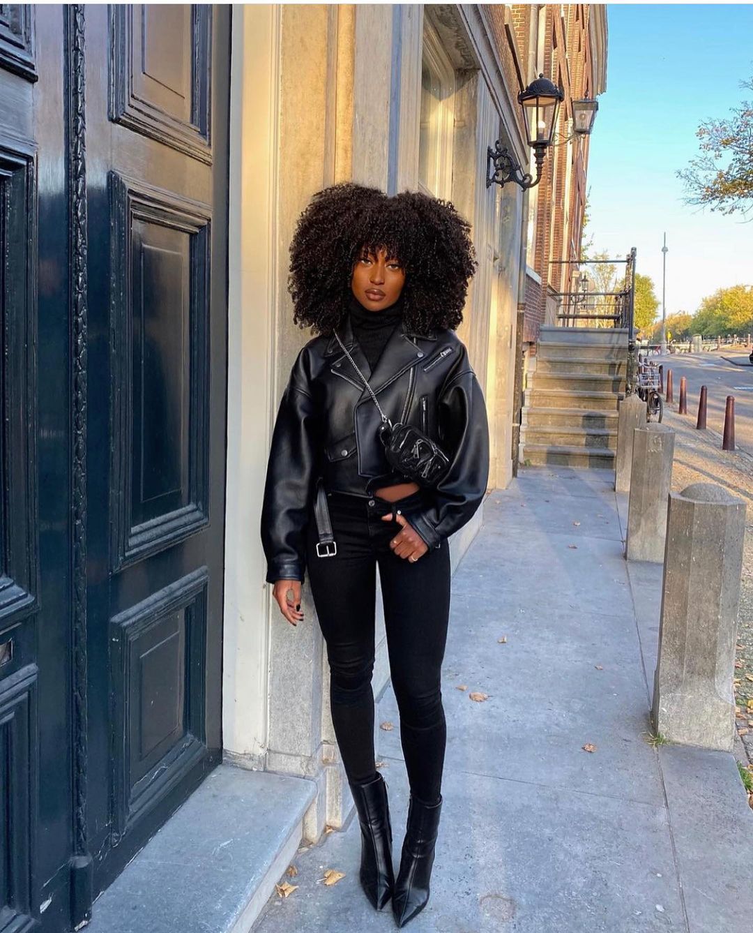 20 Effortless and powerful allblack outfit styles for women Melody Jacob