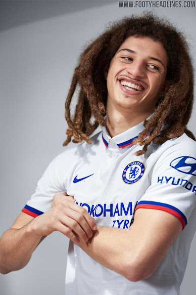 chelsea new white jersey