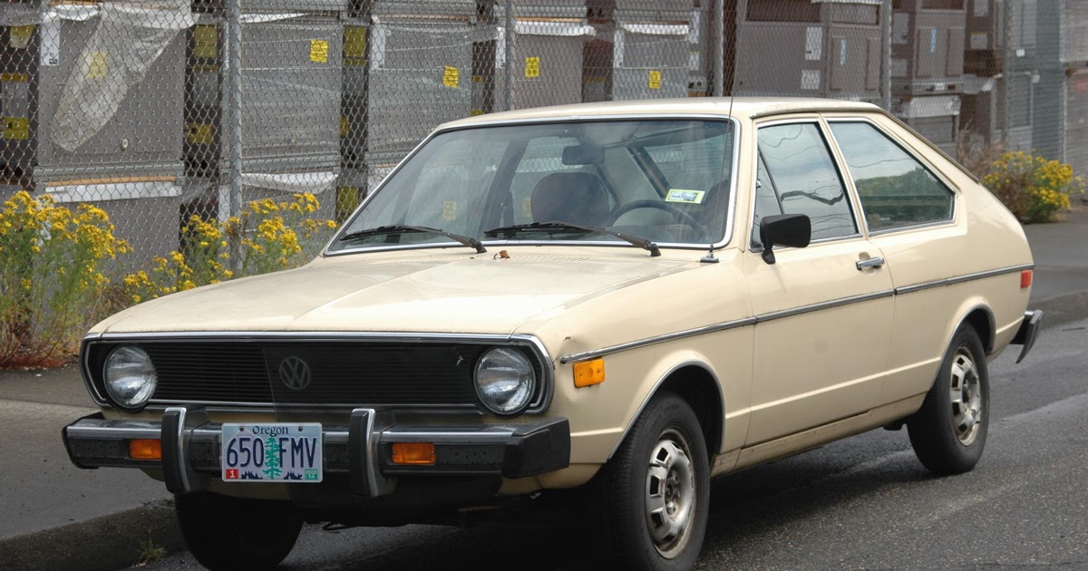 Old Parked Cars 1977 Volkswagen Dasher Hatchback