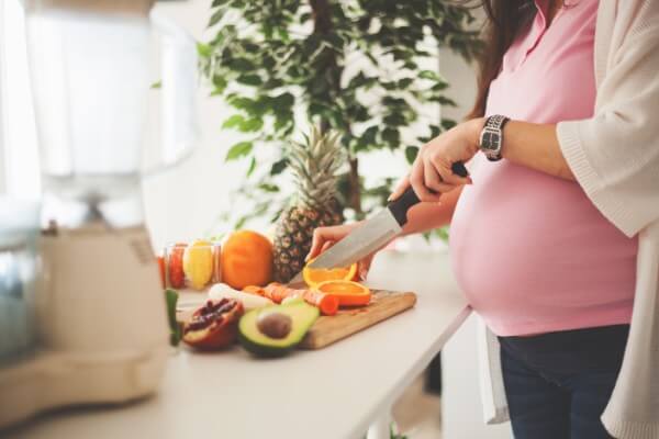 أهمية اتباع نظام غذائي صحي للحامل