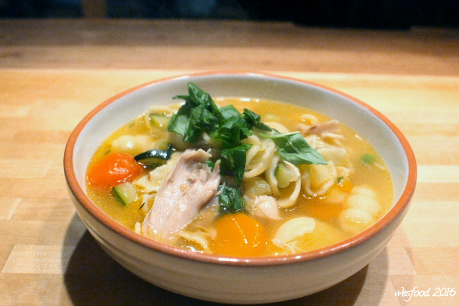 WesFood - Herr Westerhausen kocht ...: Hühnersuppe mit Gemüse