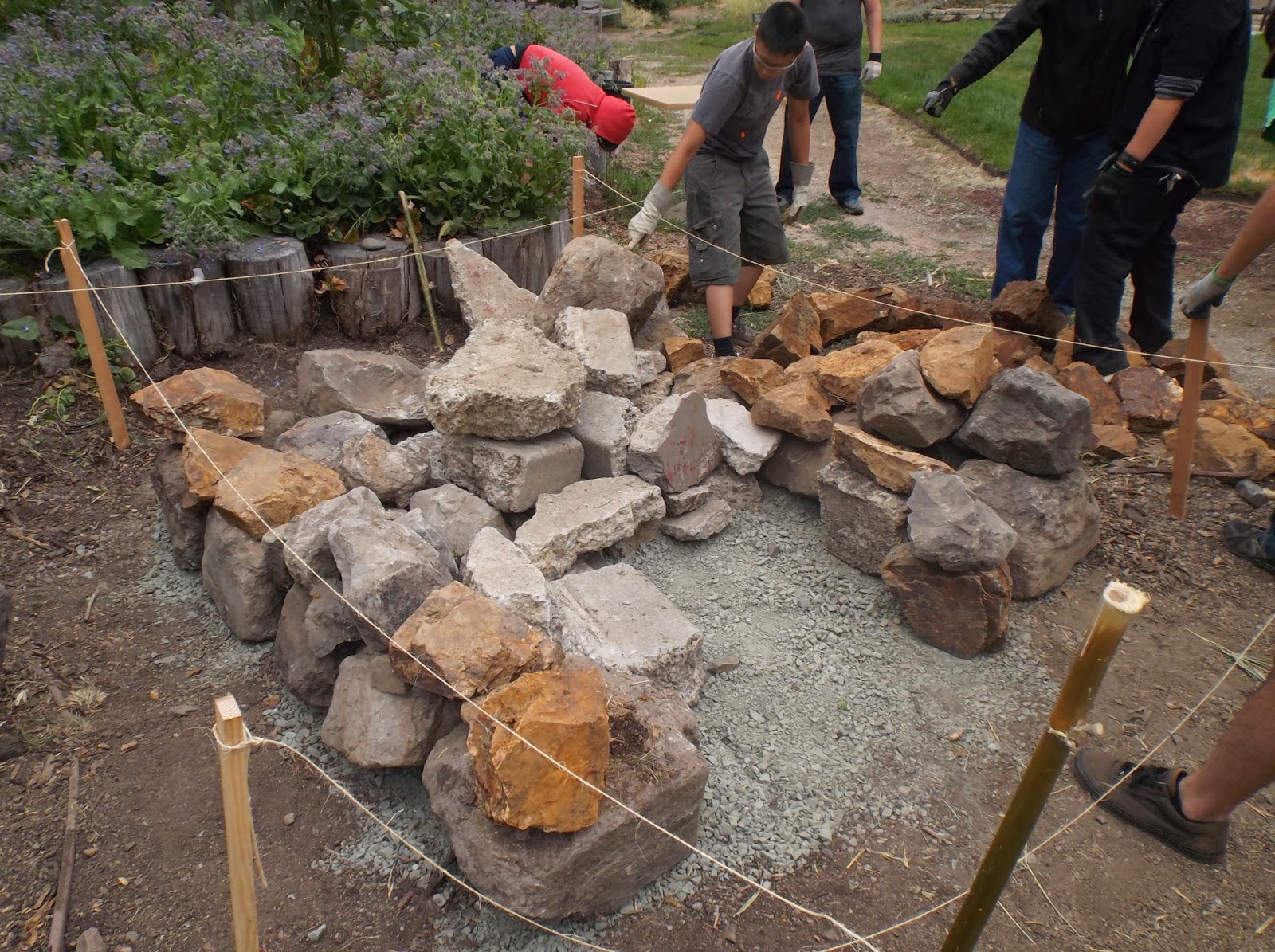 100 MILE HOUSE Cob oven complete process (photos)