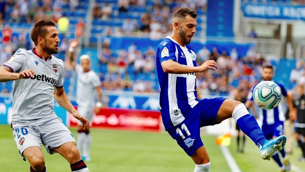 Luis Rioja quiere realizar su sueño: "Me gustaría vestir la camiseta del Betis" Luis Rioja quiere realizar su sueño: "Me gustaría vestir la camiseta del Betis"