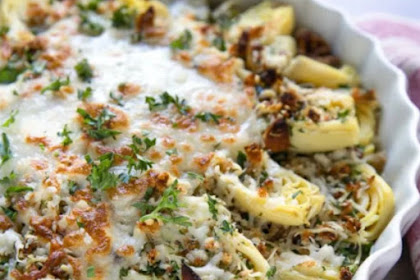 CANNED ARTICHOKE HEARTS WITH PARMESAN BREADCRUMB TOPPING