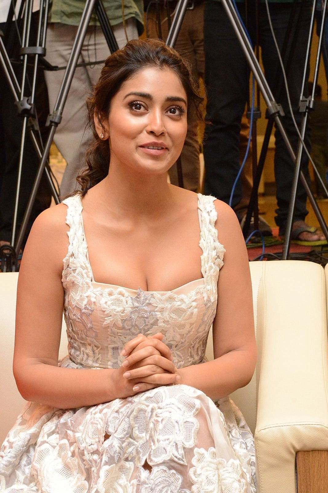 Shriya Saran Super Sexy Cleavage Show At Telugu Film â€œPaisa Vasoolâ€ Audio Success Meet
