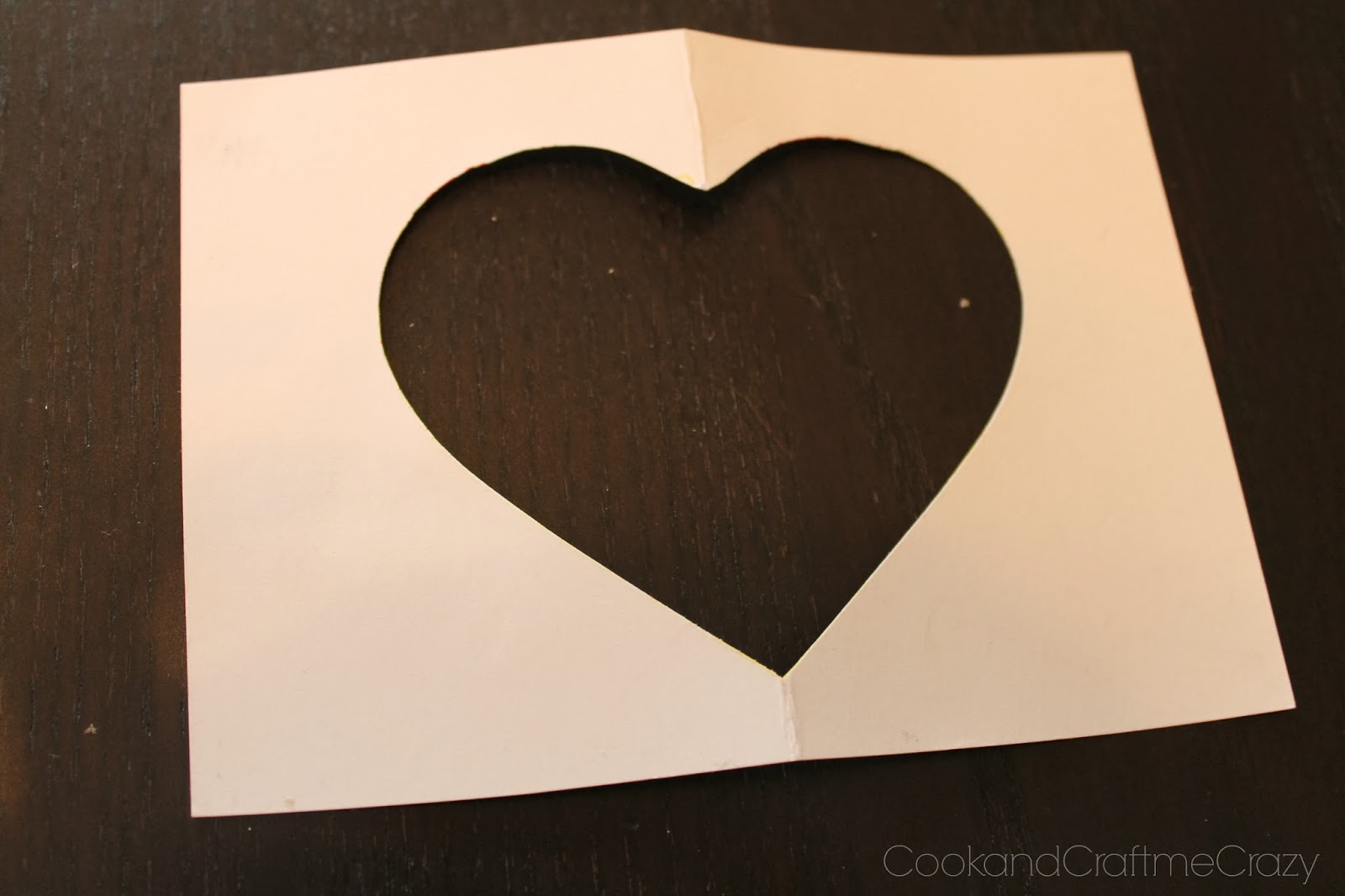 Cook and Craft Me Crazy: Valentine's Day Paper & Hearts Banner