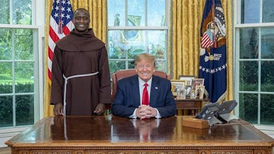 Guru Kenya Memimpin Doa di Kongres AS  (Video)