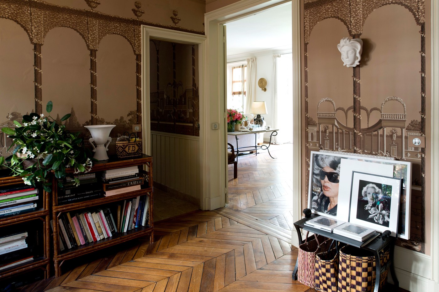 Décor Inspiration | At Home With: Françoise Dumas, Paris