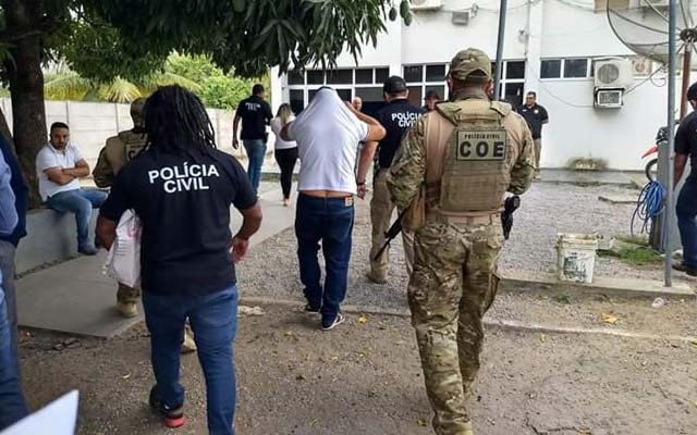 Vereador e esposa são presos em Campo Formoso durante operação contra venda de CNH