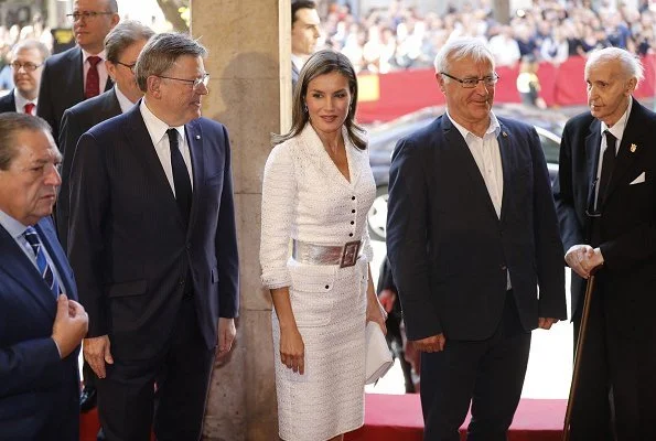 Queen Letizia wore Felipe Varela dress and Magrit shoes, carried Felipe Prieto cluth bag, Felipe Varela silver belt