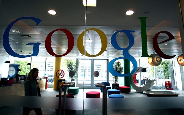 Google, a empresa que espiona você desde 1998, demitiu várias de suas maiores empresas de lobby nos EUA.