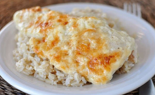 Creamy Swiss Chicken Bake #dinner #chicken