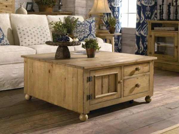 Interesting examples for modern solid wood table