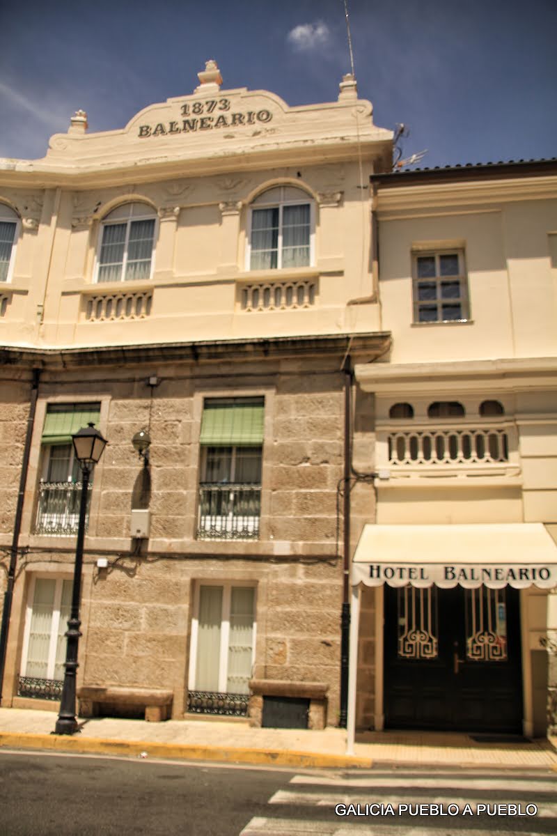 GALICIA PUEBLO A PUEBLO BAÑOS DE MOLGAS