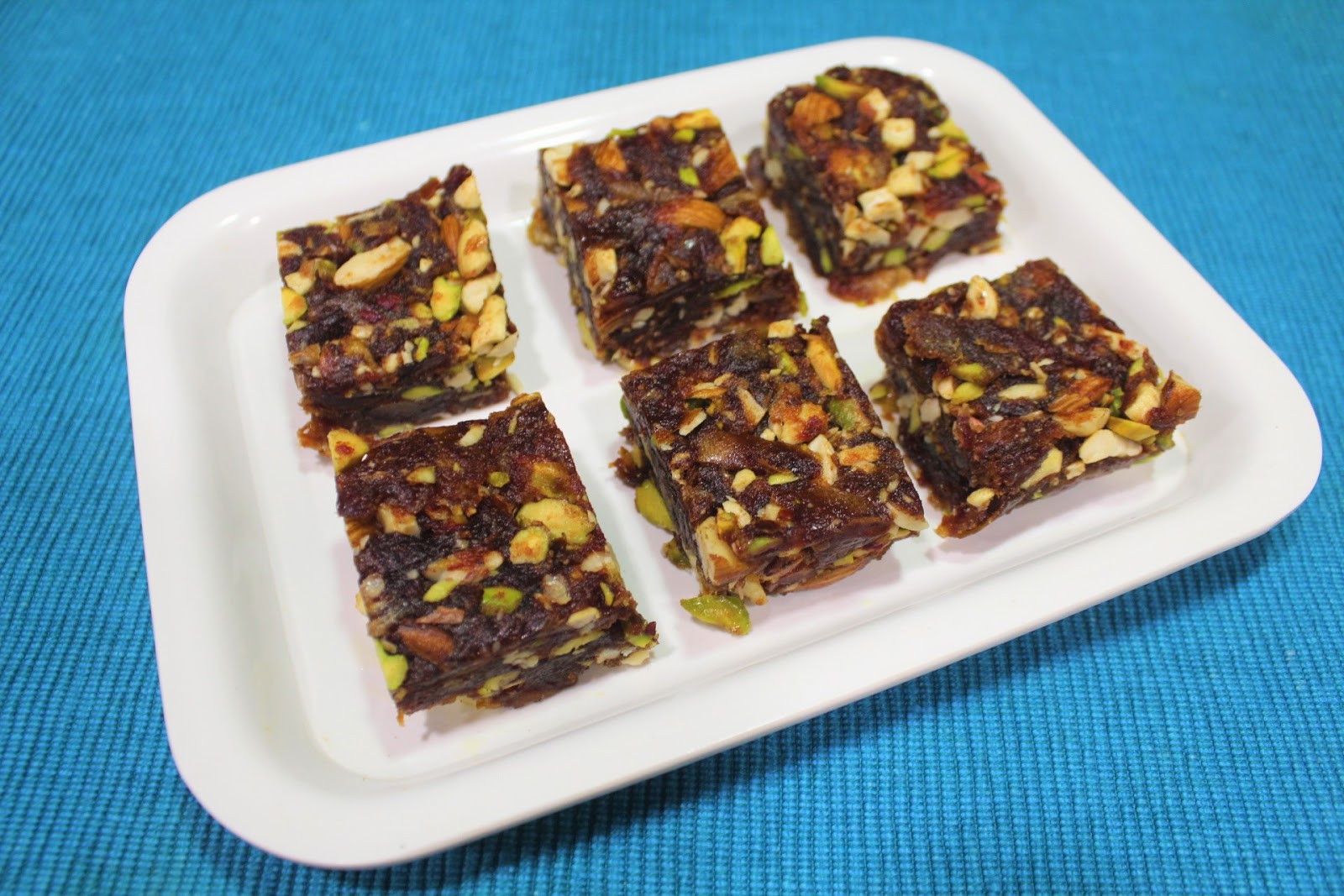 Traditional Gujarati Khajur Pak Winter Special Healthy Recipe