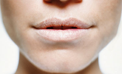 บทความเกี่ยวกับริมฝีปาก: สีของริมฝีปากบอกโรค