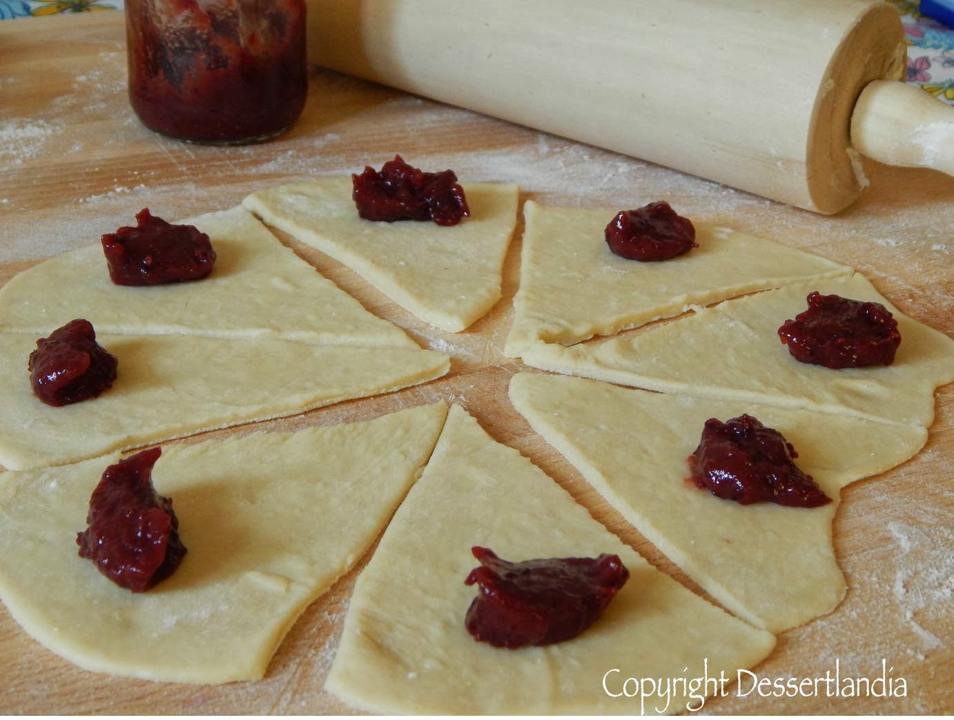 Dessertlandia Yeast croissants with a plum marmalade filling