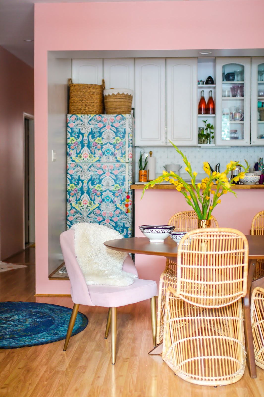 25+ Cool and Creative Ways to Paint Your Walls (And Add Some Pizzazz)