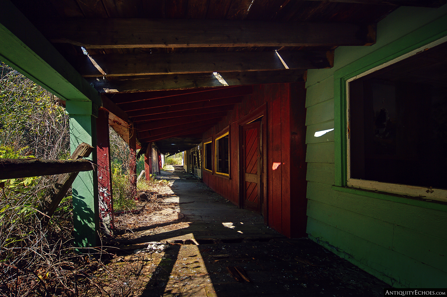 Frontier Town - Fallen Porches