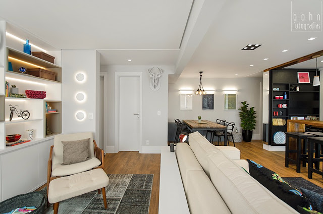 Visita ao pequeno e jovial apto decorado de Carolina Rocca. Blog Achados de Decoração