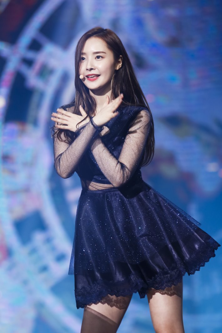 팬미팅에서 리즈갱신된 우희 | 인스티즈