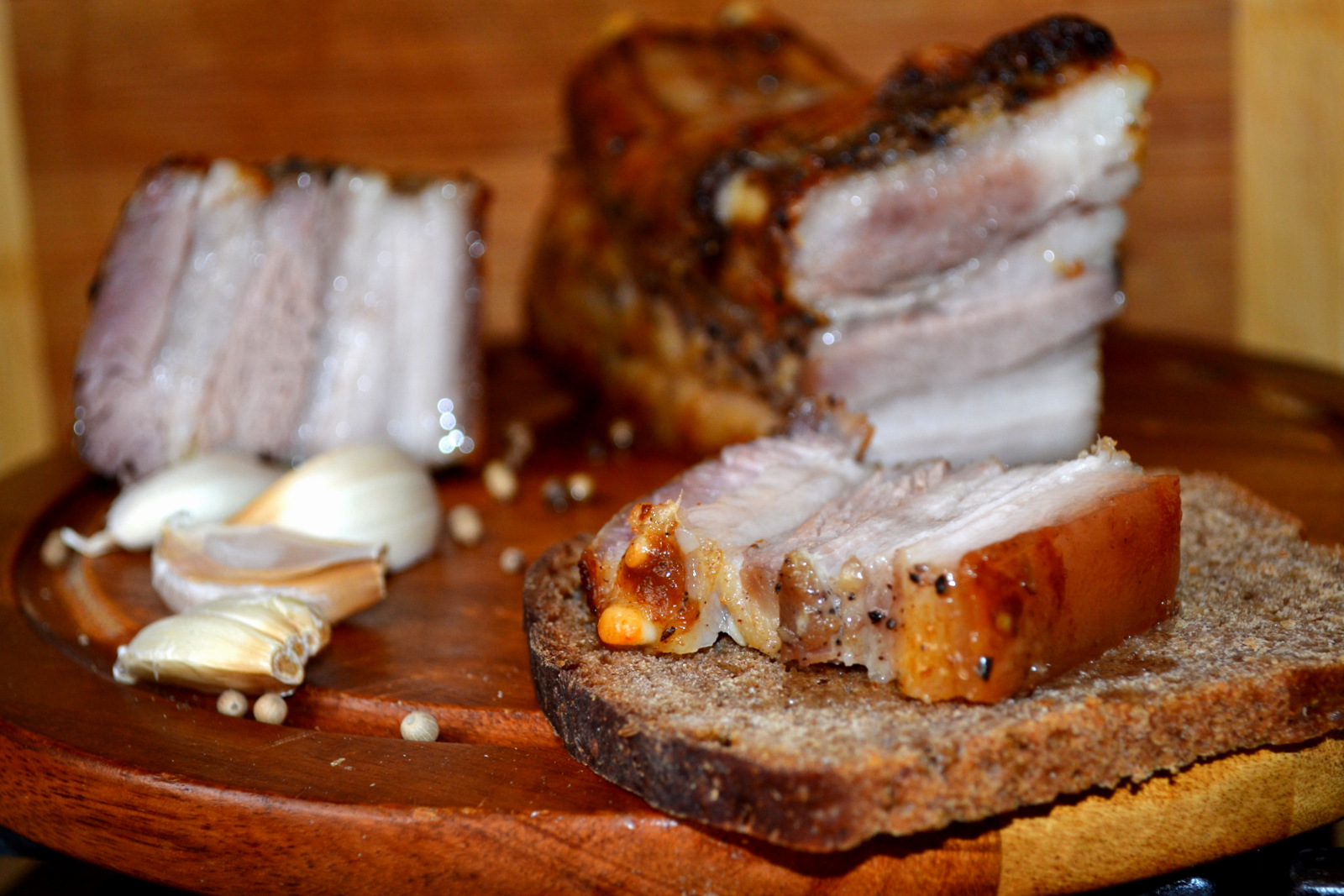 подчеревок жареный. подчеревок в духовке. варена подчеревка. подчеревок свиной отварной. подчеревок запеченный.