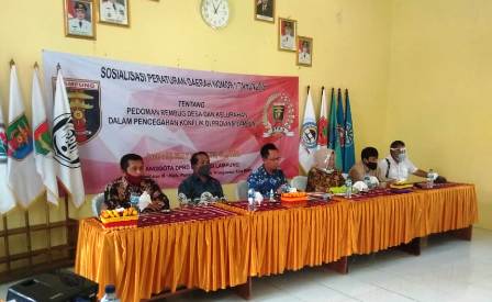 Anggota DPRD Lampung Sosialisasi Perda Rembuk Desa
