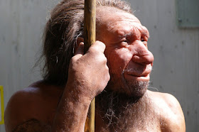 To Neandertalczyk, czy może raczej postępowa Noblistka?