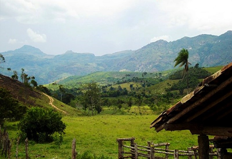VIAGEM, TURISMO E AVENTURAS POR LUGARES INCRÍVEIS SERRA AZUL DE MINAS / MINAS GERAIS / BRAZIL
